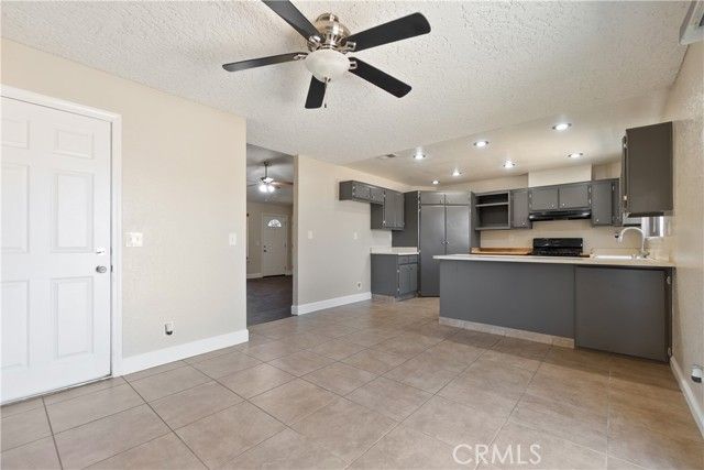 18742 Vine Street, Hesperia, CA 92345