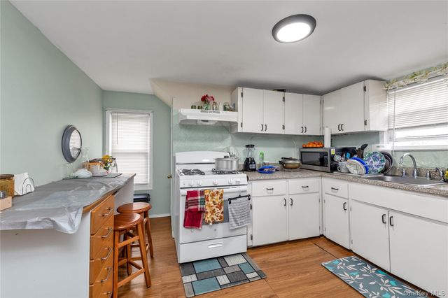 47 Murray Hill Street, Elmont, NY 11003