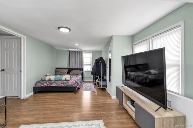 47 Murray Hill Street, Elmont, NY 11003