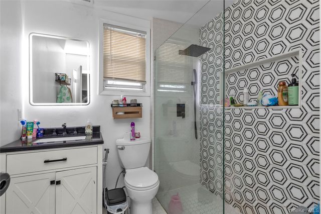 47 Murray Hill Street, Elmont, NY 11003