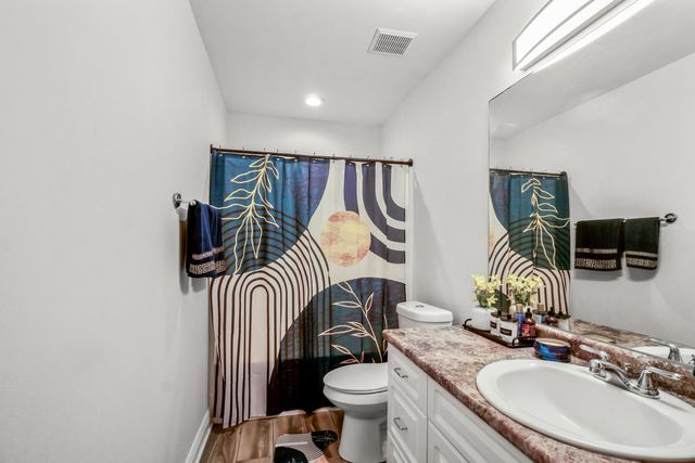 2 Montrose Ct., Hattiesburg, MS 39402