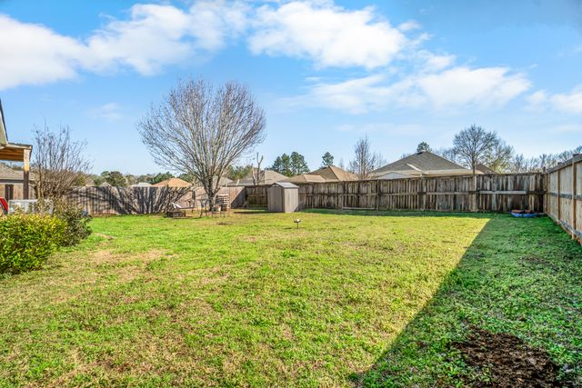 2 Montrose Ct., Hattiesburg, MS 39402