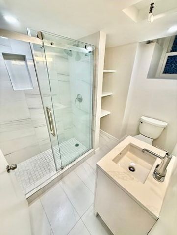 330 Dartmouth B1, Boston, MA 02116