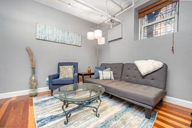 330 Dartmouth B1, Boston, MA 02116