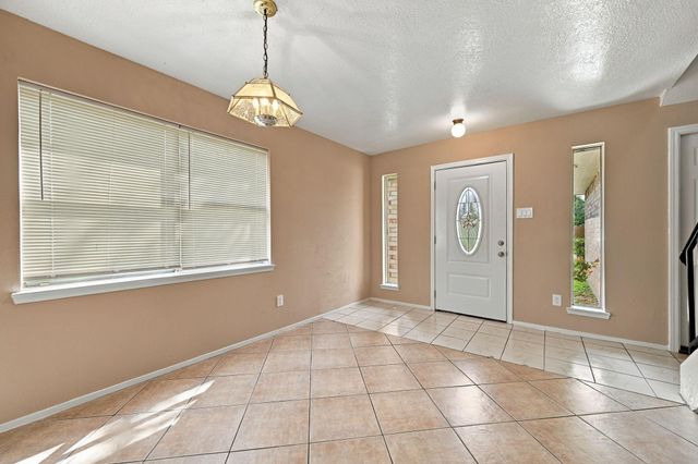7726 Chaseview Drive, Houston, TX 77489