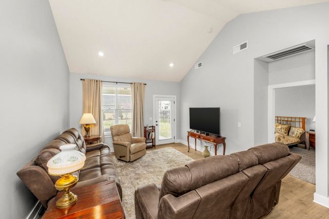 2623 Leawood Ct, Murfreesboro, TN 37128