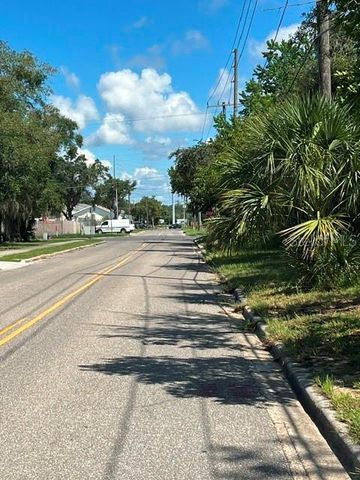 19 W BADGER AVENUE, Eustis, FL 32726