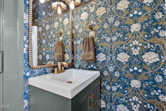 1505 Nash Street NW, Wilson, NC 27893