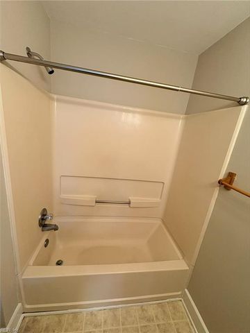 348 Washington St Apt 2, Portsmouth, VA 23704