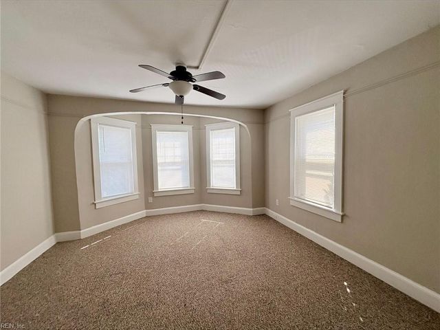 348 Washington St Apt 2, Portsmouth, VA 23704