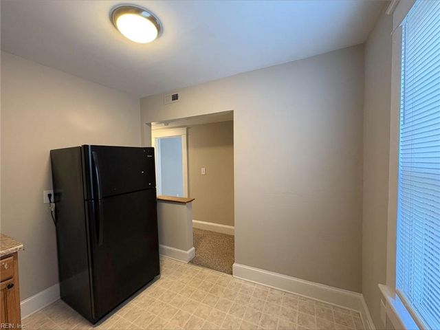 348 Washington St Apt 2, Portsmouth, VA 23704