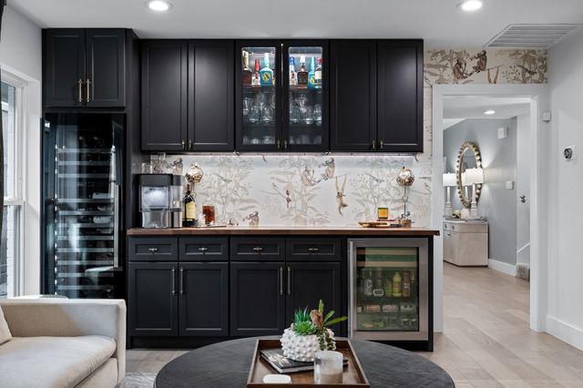 4527 Elsby Avenue, Dallas, TX 75209