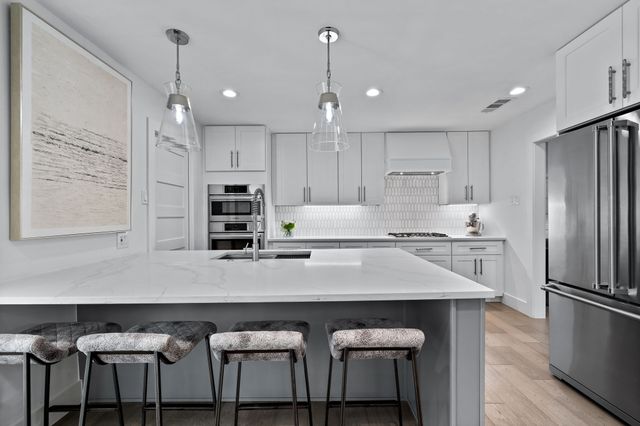 4527 Elsby Avenue, Dallas, TX 75209