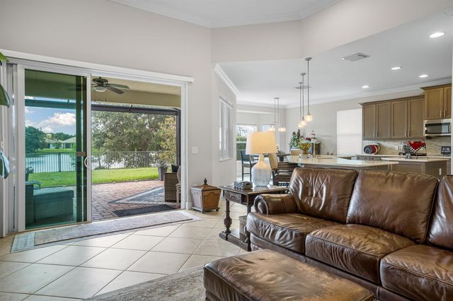 1774 Belmont Circle SW, Vero Beach, FL 32968