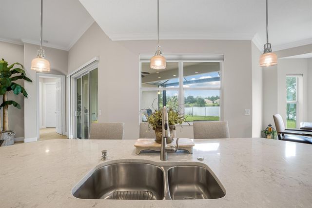 1774 Belmont Circle SW, Vero Beach, FL 32968
