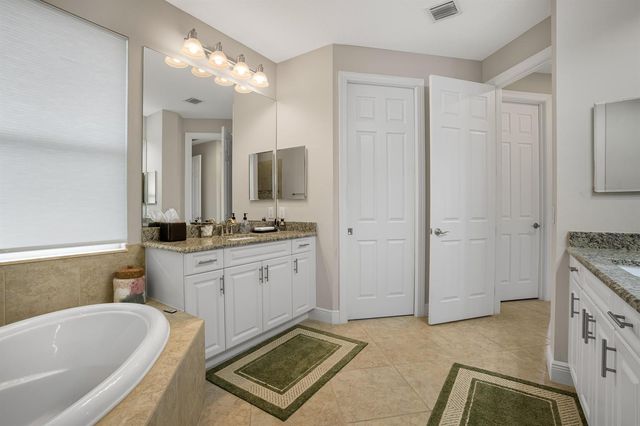 1774 Belmont Circle SW, Vero Beach, FL 32968