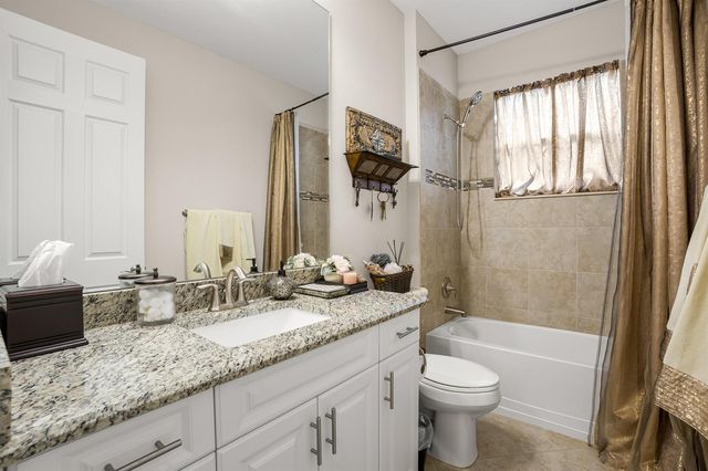 1774 Belmont Circle SW, Vero Beach, FL 32968