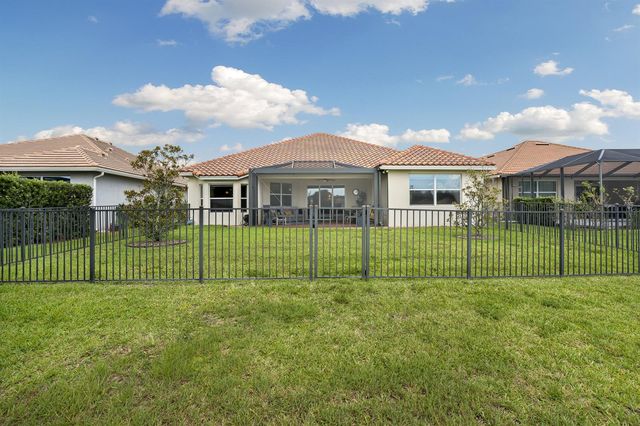 1774 Belmont Circle SW, Vero Beach, FL 32968