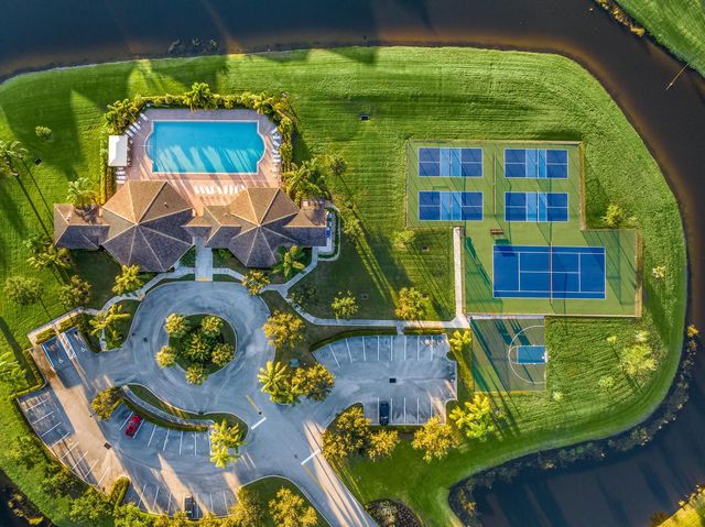 1774 Belmont Circle SW, Vero Beach, FL 32968