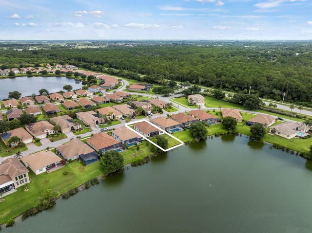 1774 Belmont Circle SW, Vero Beach, FL 32968