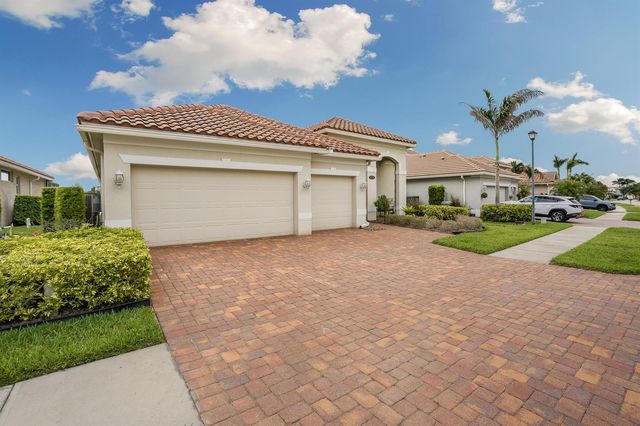 1774 Belmont Circle SW, Vero Beach, FL 32968