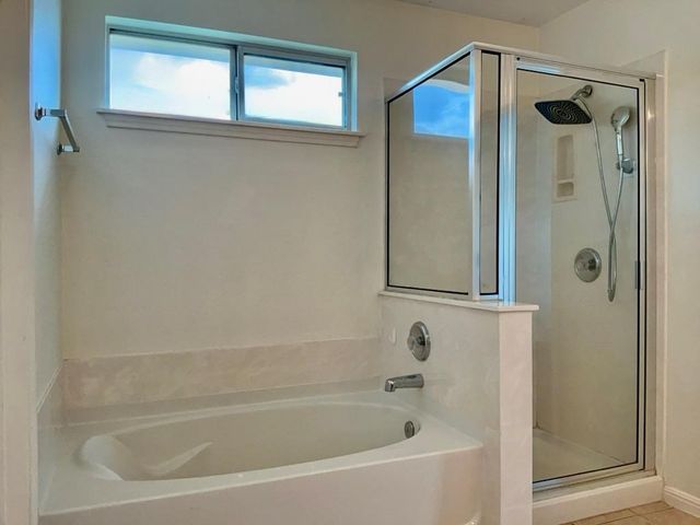 7833 Squirrel Hollow DR, Georgetown, TX 78628