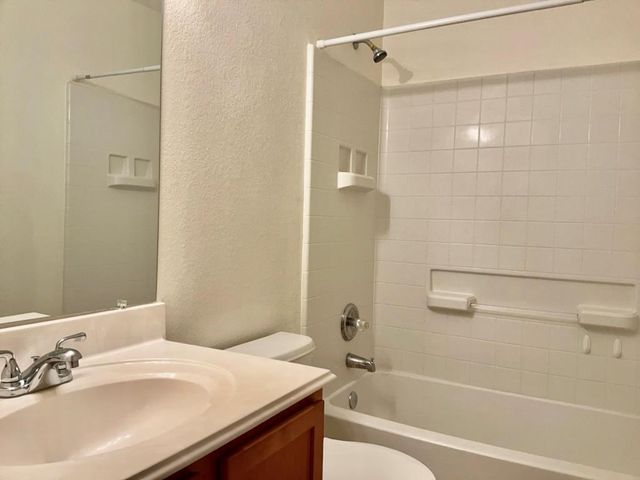 7833 Squirrel Hollow DR, Georgetown, TX 78628