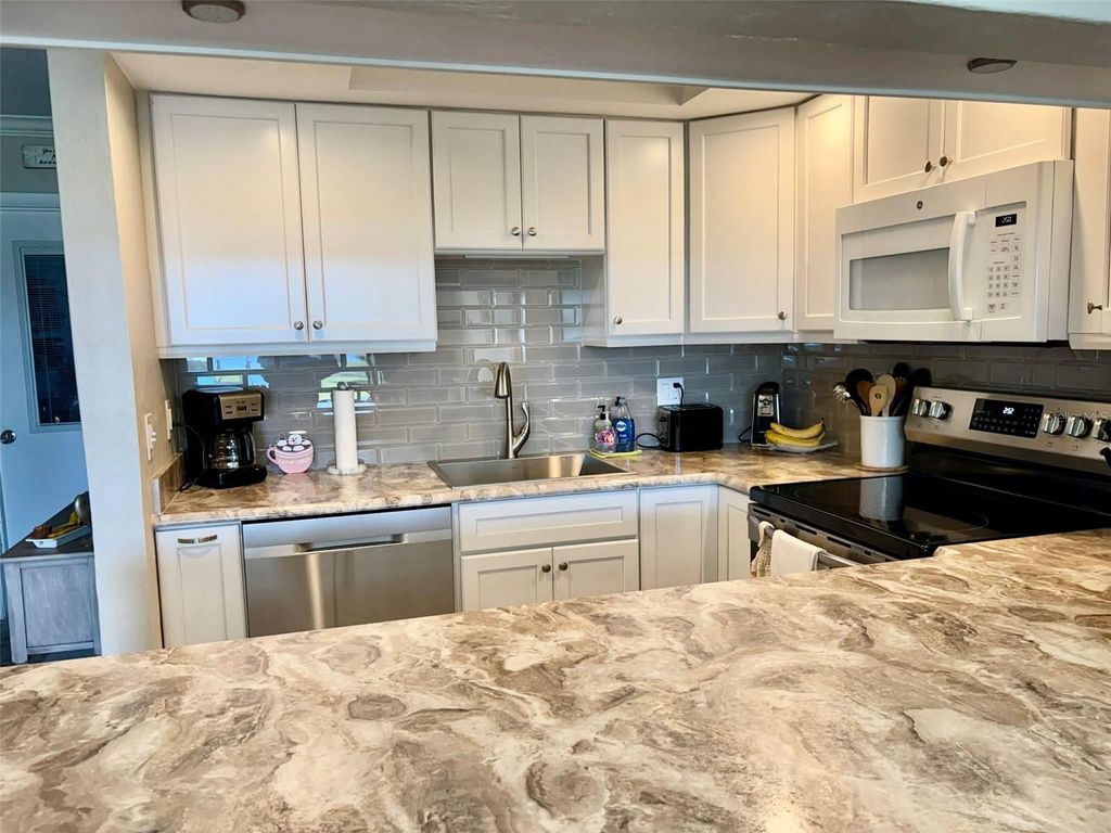 Image 5 of property listing at 75 OCEAN PALM VILLA S 75, Flagler Beach, FL 32136