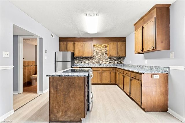 5741 Bramblegate Road M, Greensboro, NC 27409