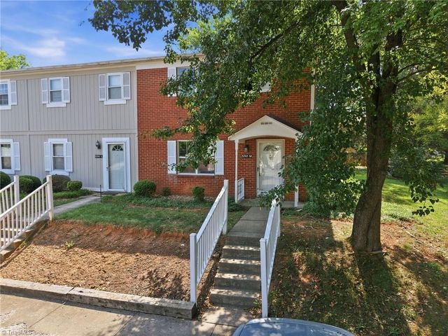 5741 Bramblegate Road M, Greensboro, NC 27409