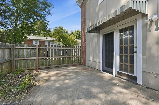 5741 Bramblegate Road M, Greensboro, NC 27409