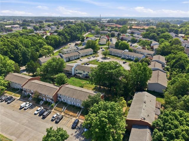 5741 Bramblegate Road M, Greensboro, NC 27409