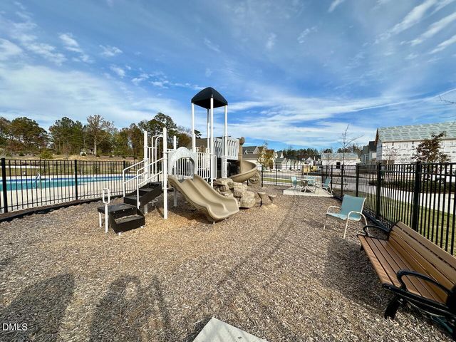 1658 Piney Falls Drive, Wendell, NC 27591