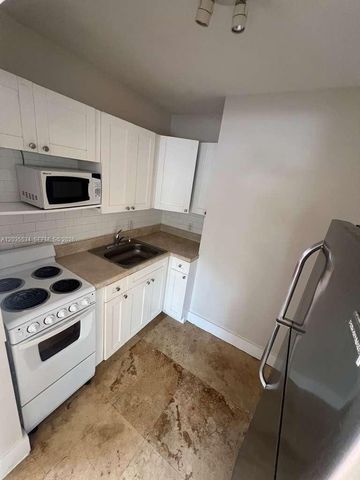 544 NE 62nd St 544-8, Miami, FL 33138