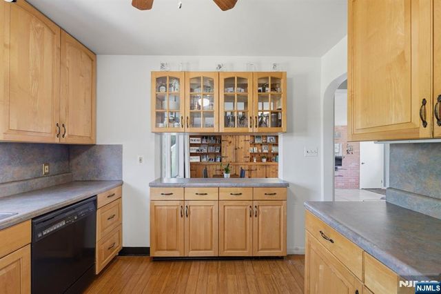 30 Brookview Drive, North Haledon, NJ 07508