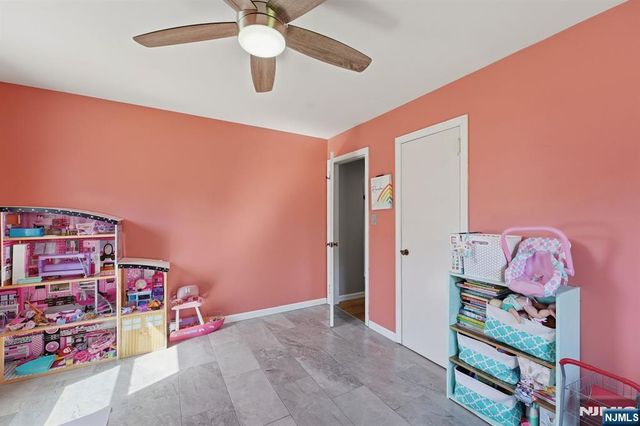 30 Brookview Drive, North Haledon, NJ 07508