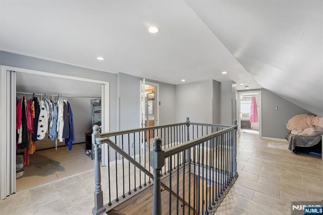 30 Brookview Drive, North Haledon, NJ 07508