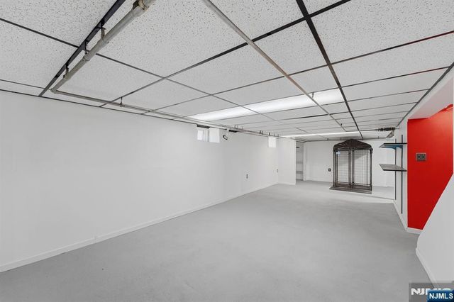 30 Brookview Drive, North Haledon, NJ 07508