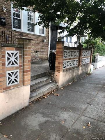 8805 91st Avenue, Woodhaven, NY 11421