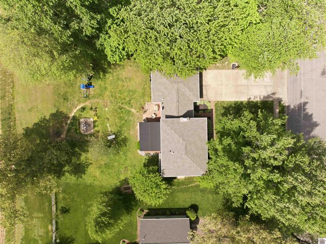 1306 Dogwood, Mayfield, KY 42066
