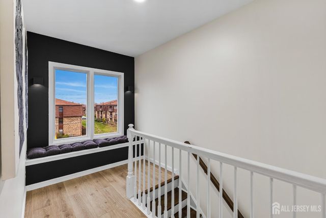 112 Michaels Court, Woodbridge Proper, NJ 07095