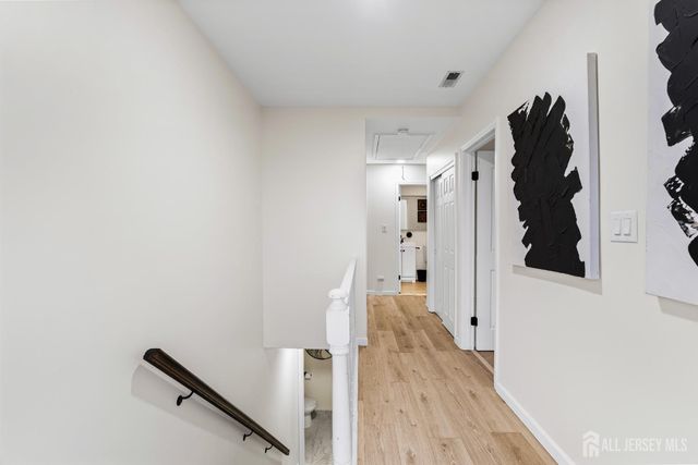 112 Michaels Court, Woodbridge Proper, NJ 07095