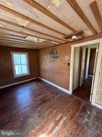 21447 E SHARP ST, Rock Hall, MD 21661