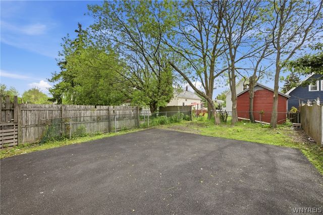 53 Roslyn Street, Buffalo, NY 14211
