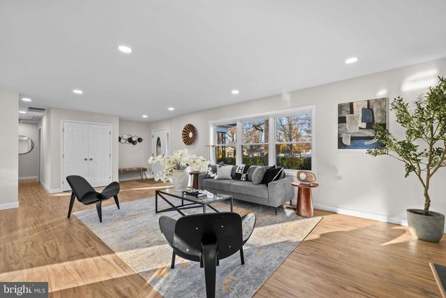 4405 LAUREL RD, Alexandria, VA 22309