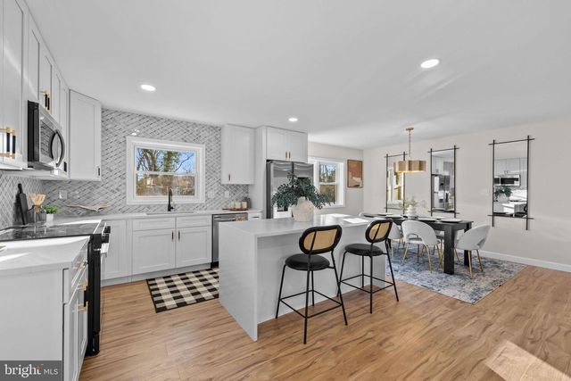 4405 LAUREL RD, Alexandria, VA 22309