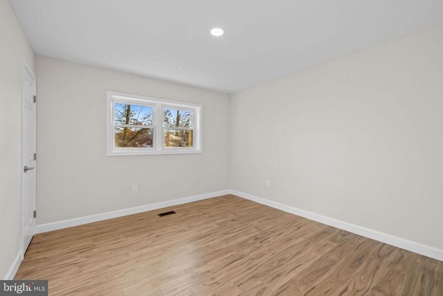 4405 LAUREL RD, Alexandria, VA 22309