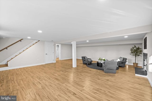 4405 LAUREL RD, Alexandria, VA 22309