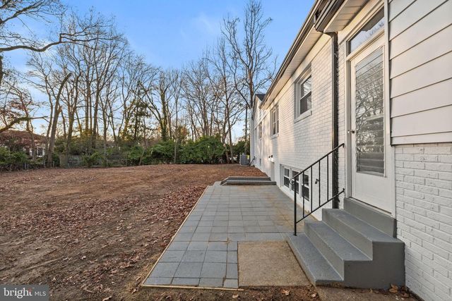 4405 LAUREL RD, Alexandria, VA 22309