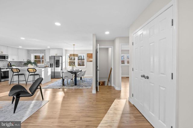 4405 LAUREL RD, Alexandria, VA 22309